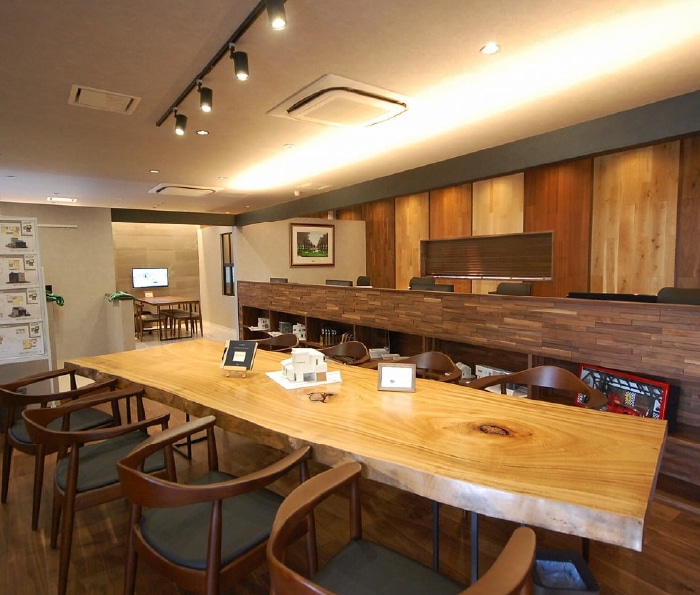 DESIGN STUDIO